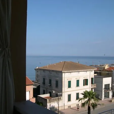 Le Palme San Vincenzo
